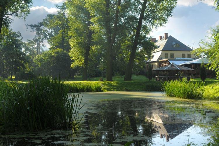 Villa Dworek Pod Herbem Gądkowice Exterior foto