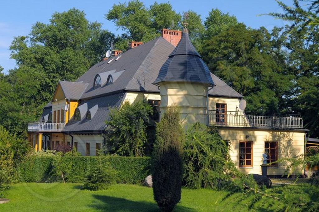 Villa Dworek Pod Herbem Gądkowice Exterior foto